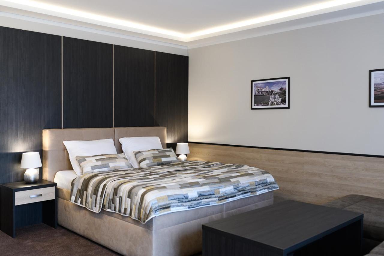 Vinarstvi U Kaplicky Hotell Zaječí Exteriör bild