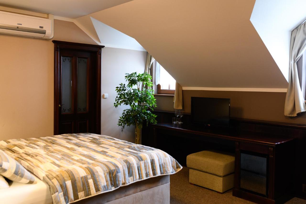 Vinarstvi U Kaplicky Hotell Zaječí Exteriör bild